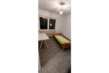 Studierendenzimmer in WG Nähe Köln - Hürth