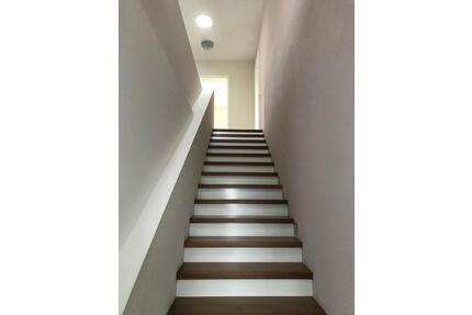 3-Zimmer Etagenwohnung - 850,00&nbsp;EUR Kaltmiete, ca.&nbsp; 104,00&nbsp;m&sup2; in Ortenburg (PLZ: 94496)