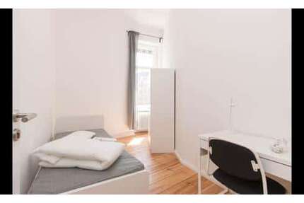 WG-Zimmer in Berlin 585,00 € 15 m²