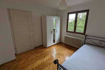 WG-Zimmer in Stuttgart 390,00 € 12 m²