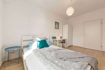 WG-Zimmer in Berlin 680,00 € 12 m²