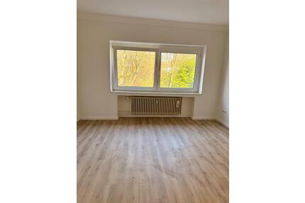 2 Zimmer Wohnung mit Balkon - 770,00&nbsp;EUR Kaltmiete, ca.&nbsp; 67,00&nbsp;m&sup2; in Essen (PLZ: 45136) Stadtbezirk II
