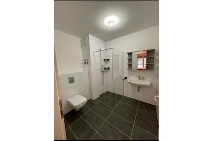 2 Zimmer Wohnung mit mobilen - 980,00&nbsp;EUR Kaltmiete, ca.&nbsp; 48,00&nbsp;m&sup2; in Düsseldorf (PLZ: 40221) Stadtbezirk 3