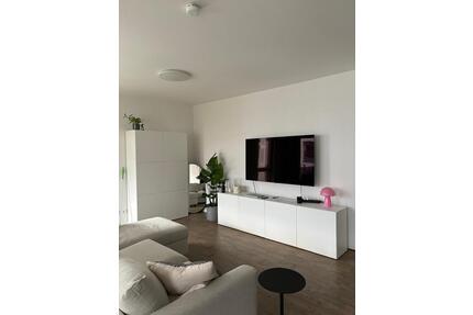 Moderne, lichtdurchflutete 2-Zimmer-Wohnung mit Balkon & Aufzug - Bonn Bad Godesberg