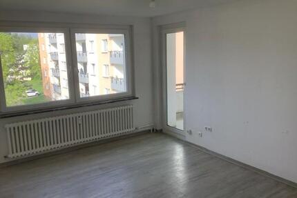 Helle 2-Zimmerwohnung mit Balkon in Baumheide zu vermieten. - Bielefeld Heepen