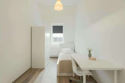 WG-Zimmer in Berlin 680,00 € 9 m²
