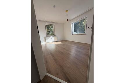 3 Zimmer Wohnung frisch Renoviert! - Essen Stadtbezirk III