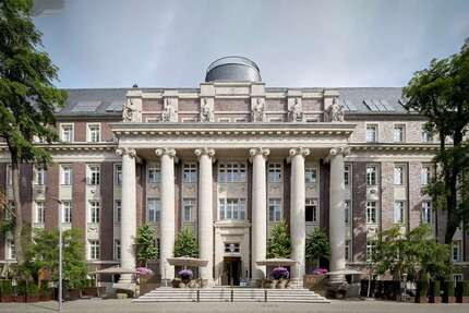 Wohnung zum Mieten in Düsseldorf 3.100,00 € 113.67 m²