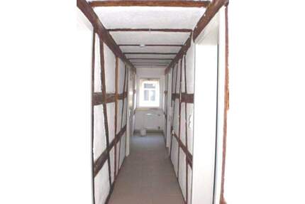 +++Für Altbau und Fachwerkliebhaber! 3,5 Zimmer Fachwerkwohnung (1.OG) mit EBK und Balkon mitten in Frickenhausen am Main+++ - Frickenhausen a.Main