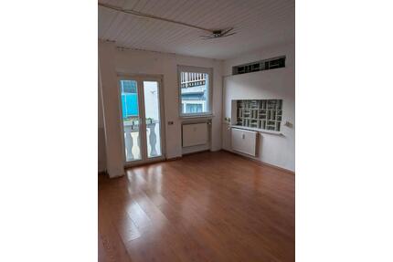 2 Zimmer Wohnung - 930,00&nbsp;EUR Kaltmiete, ca.&nbsp; 80,00&nbsp;m&sup2; in Bergheim (PLZ: 50126)