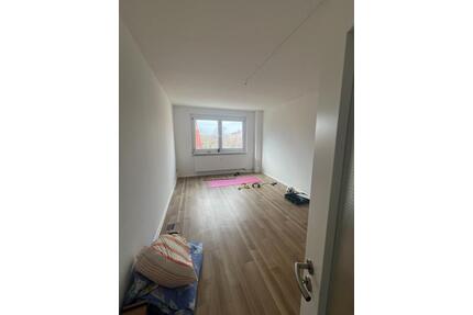 Leeres Zimmer zu vermieten in Chemnitz