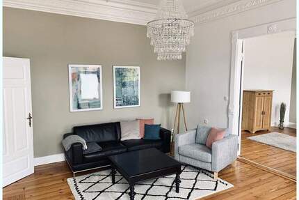 Frisch renovierte - helle 4 Zimmer in Bestlage - Husum