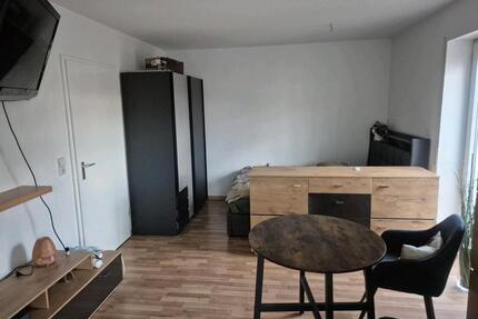 Schöne 1 Zimmer Wohnung mit Balkon möbliert Tharandter Straße - Dresden Cotta