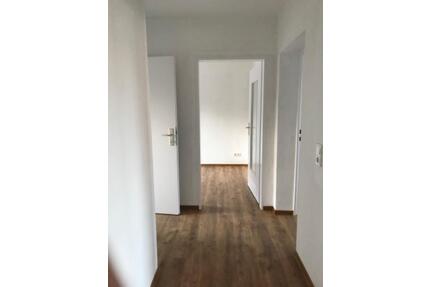 Schöne 3-Zimmer Erdgeschosswohnung mit neuen Bodenbelägen zu vermieten - Bad Hersfeld
