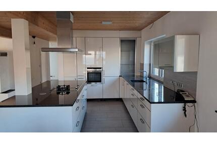Helle und großzügige 3,5 Zimmer Wohnung in Winnenden, zentrumsnah