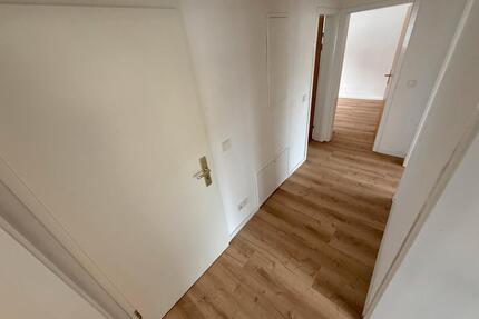 Kernsanierte 4 Zimmer Wohnung ab dem 01.08.2026 frei - Stadtallendorf