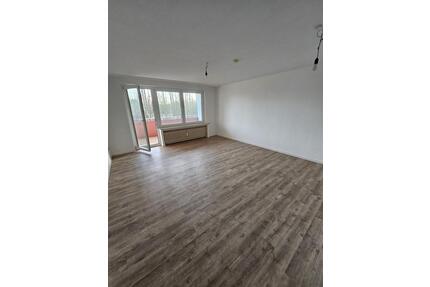 2-Zimmer Wohnung mit Balkon - 600,00&nbsp;EUR Kaltmiete, ca.&nbsp; 65,00&nbsp;m&sup2; in Bad Nenndorf (PLZ: 31542)