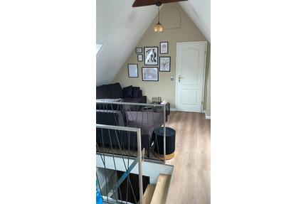 Charmante u. klimatisierte 2-Zimmer DG-Wohnung in Esslingen - Esslingen am Neckar Oberesslingen