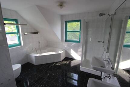 Helle 3 Zimmer Wohnung mit Balkon - Langwedel Etelsen