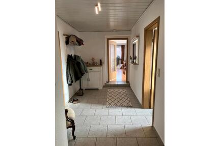 3 Zimmer Wohnung (92 qm) - 650,00&nbsp;EUR Kaltmiete, ca.&nbsp; 92,00&nbsp;m&sup2; in Bad Driburg (PLZ: 33014)