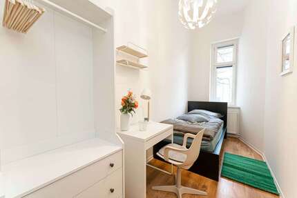 WG-Zimmer in Berlin 580,00 € 8 m²