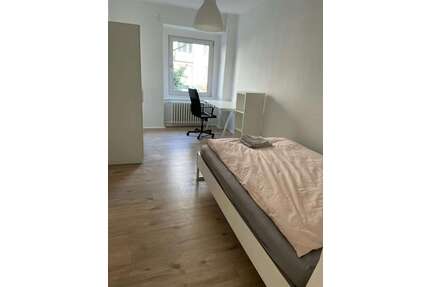 WG-Zimmer in Berlin 700,00 € 14 m²