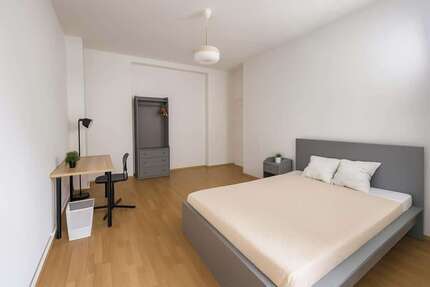 WG-Zimmer in Berlin 770,00 € 18 m²