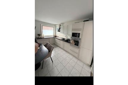 2 Zimmer Wohnung in Münster Gelmer mit Küche und Sofa