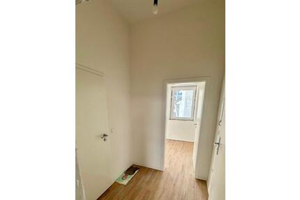 Sonnige 2-Zimmer-Wohnung – Gründerzeithaus - Frisch saniert - Mönchengladbach