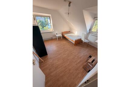 WG Zimmer ab sofort zu vermieten - Stuttgart Bad Cannstatt