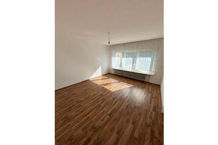 Attraktive 3-Zimmer Wohnung + Esszimmer und Balkon - Sandhausen