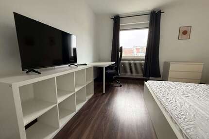 WG-Zimmer in Karlsruhe 450,00 € 17 m²