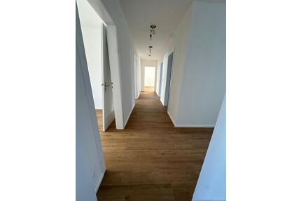 Schöne, helle 5 Zimmer Wohnung, KDB, Gäste WC, Balkon, 101 qm, Wesendonkstr - Wuppertal Elberfeld