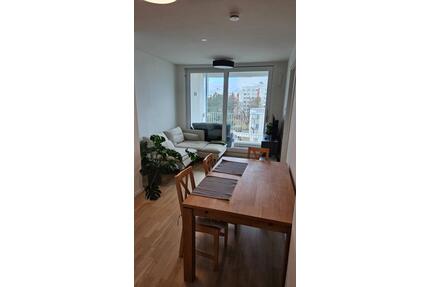 2 Zimmer Wohnung mit Balkon in München-Neupasing