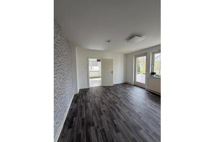 3 Zimmer Wohnung sofort verfügbar mit Einbauküche - Delmenhorst Düsternort