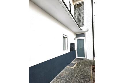 WG-Zimmer mit Balkon in LB-Sonnenberg - Ludwigsburg Pflugfelden