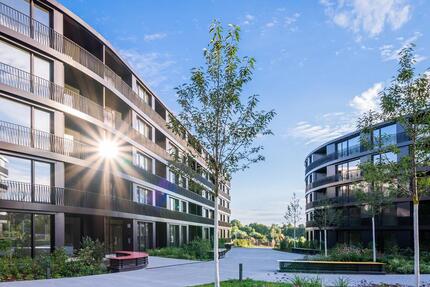 Ankommen in Marina Garden. Balkon, Einbauküche, 2 Bäder. - Dresden Neustadt