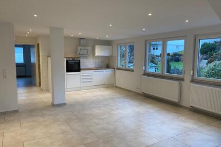 3 Zimmer Wohnung zu vermieten - 1.000,00&nbsp;EUR Kaltmiete, ca.&nbsp; 80,00&nbsp;m&sup2; in Dettingen an der Erms (PLZ: 72581)