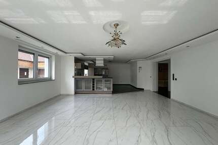 Wohnung zum Mieten in Stätzling 1.850,00 € 126 m²