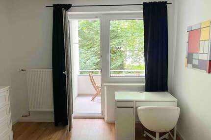 WG-Zimmer in Frankfurt am Main 899,00 € 25 m²