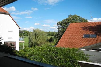 WG Zimmer mit Blick ins Grüne - 270,00&nbsp;EUR Kaltmiete, ca.&nbsp; 24,00&nbsp;m&sup2; in Fürth (PLZ: 90766) Eigenes Heim