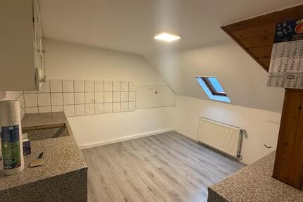 Dachgeschosswohnung in Friemersheim - Duisburg Hamborn