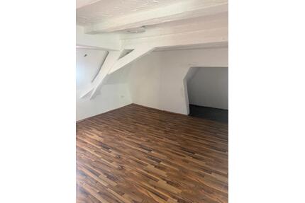 Zwei Zimmer Wohnung direkt in Fürth am Rathaus 4 OG