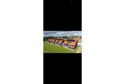 Moderne 3 Zimmer DG Wohnung 111qm KFW40 in WolfsburgWendschott