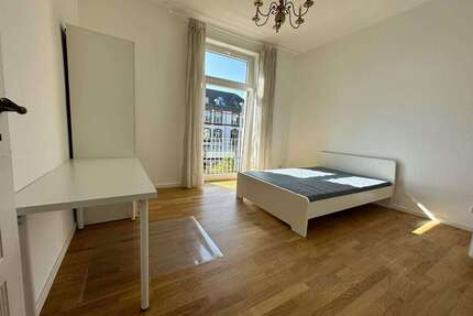 WG-Zimmer in Frankfurt am Main 895,00 € 17 m²