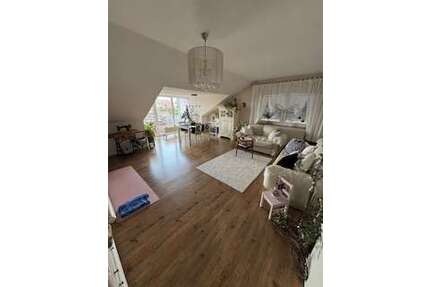 Wohnung zum Mieten in Duisburg- Rumeln 720,00 € 82.99 m²