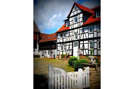 Gepflegte 3-Zimmer-Wohnung (99 m²) mit Einbauküche in Obervellmar