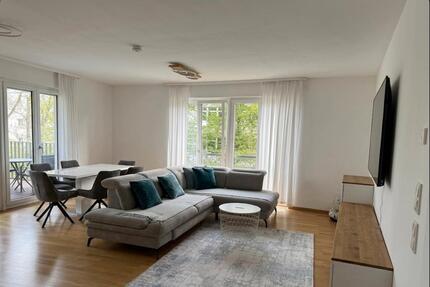Helle & Großzügige 4-Zimmer Wohnung mit Balkon - Frankfurt am Main Bockenheim