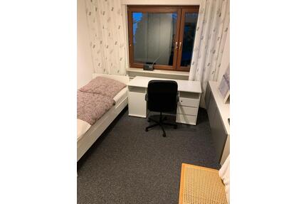 Zimmer in Mini WG in Lessenich an Studentin - Bonn Hardtberg