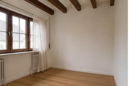 Sanierte 2-Zimmer Wohnung mit EBK u. TG-Stellplatz - Korntal-Münchingen